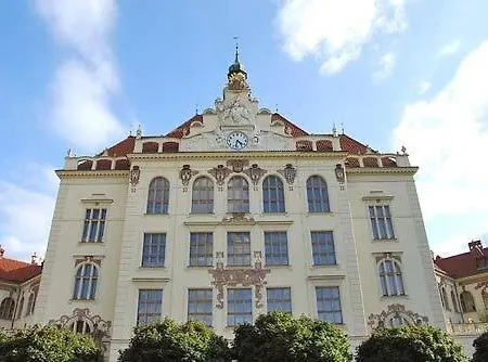 Art Nouveau Treasure Apartman