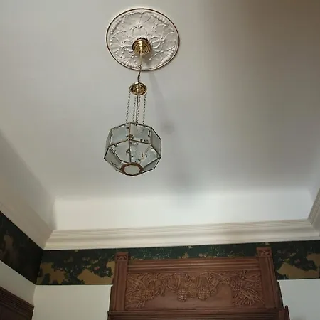 Art Nouveau Treasure Lägenhet