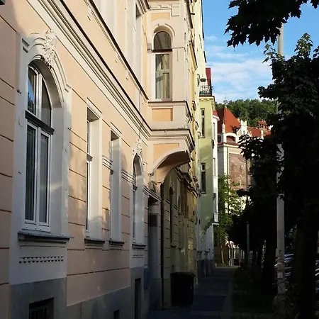 Art Nouveau Treasure Lägenhet Prag